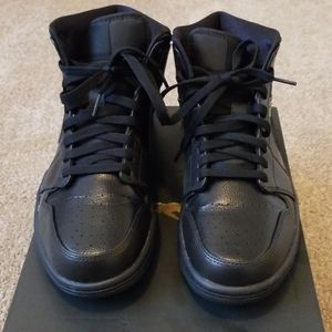 Jordan 1 Black